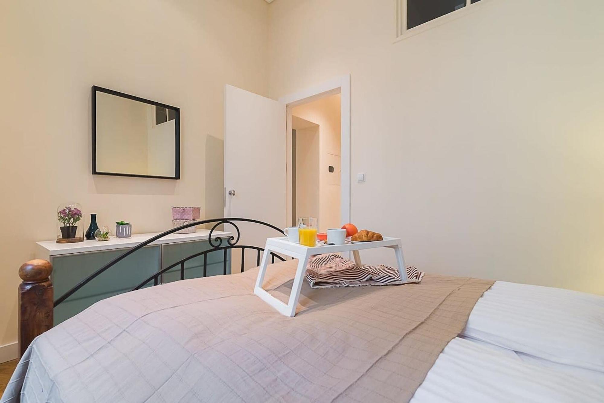 Rent Like Home - Hoza 39 Warszawa Exteriör bild