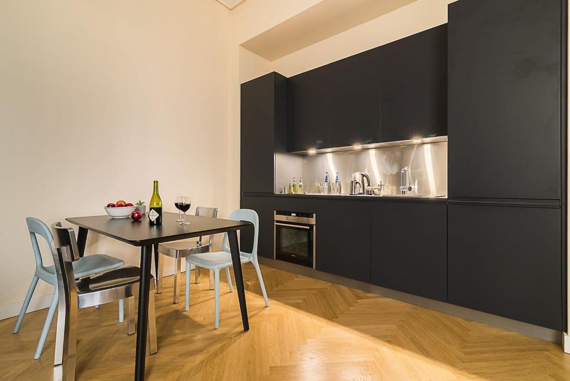 Rent Like Home - Hoza 39 Warszawa Exteriör bild
