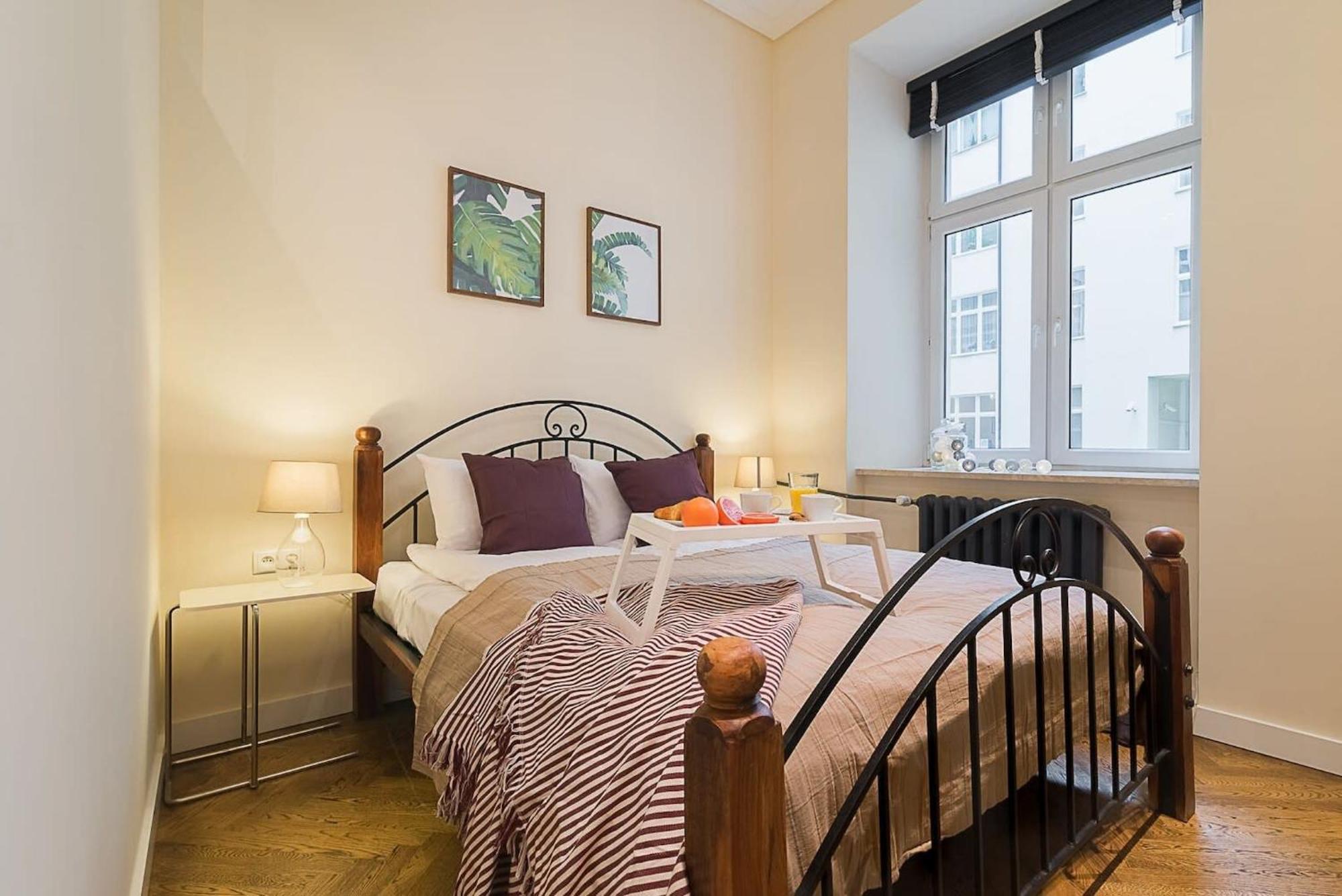 Rent Like Home - Hoza 39 Warszawa Exteriör bild